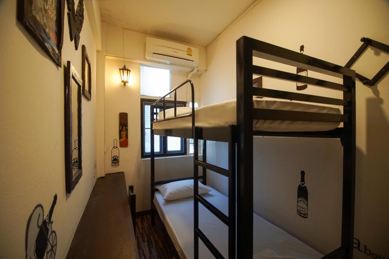 Hostel Yha Downtown @ Station S3 Bangkok