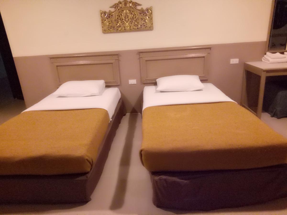 Tongpoon Hotel 3*
