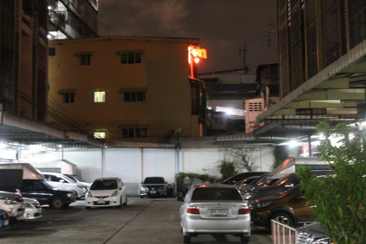 The Oasis Chinatown (adults Only) Hostel *
