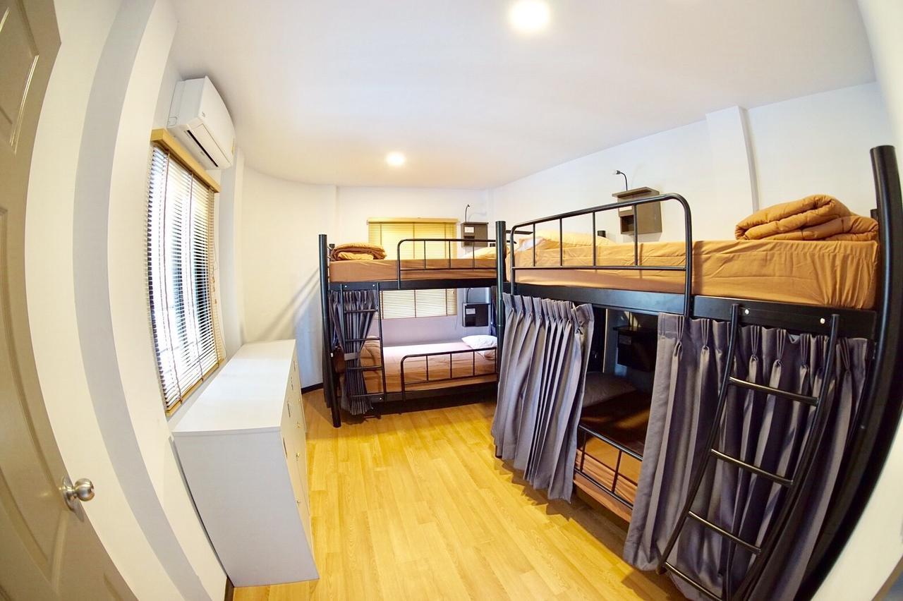 Trog And Soi (adults Only) Hostel Bangkok