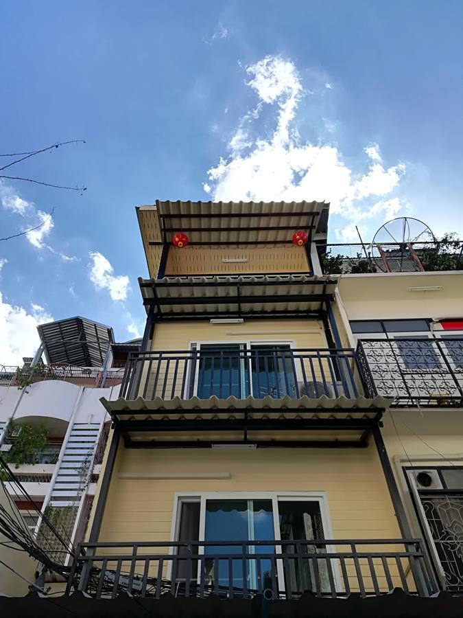 The Oasis Chinatown (adults Only) Hostel *