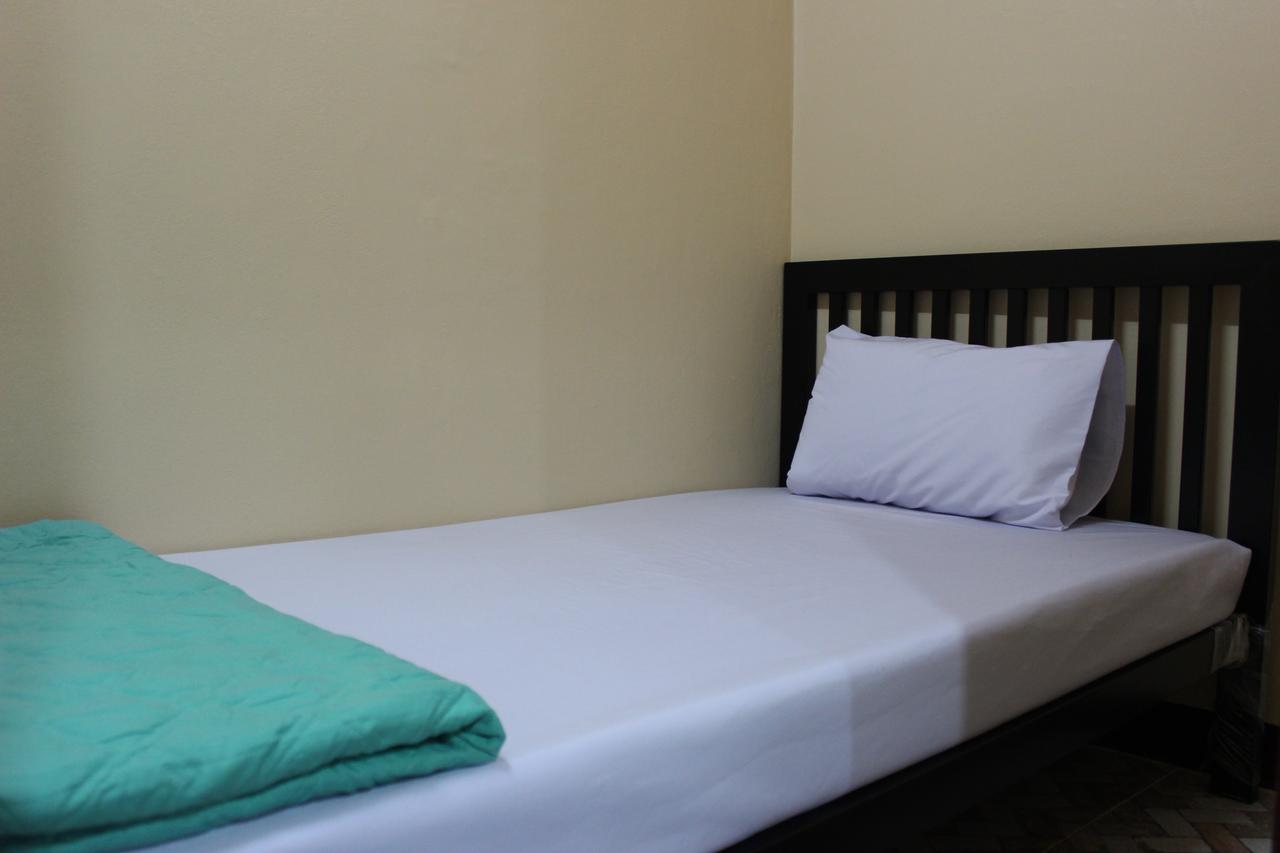 Hostel Thai Love Cafe & *