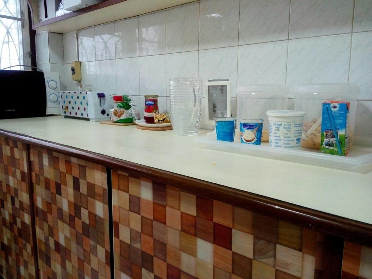 Guest house Taina's Sukhumvit 2*