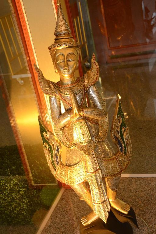 Hotel Pohseen Grand Palace