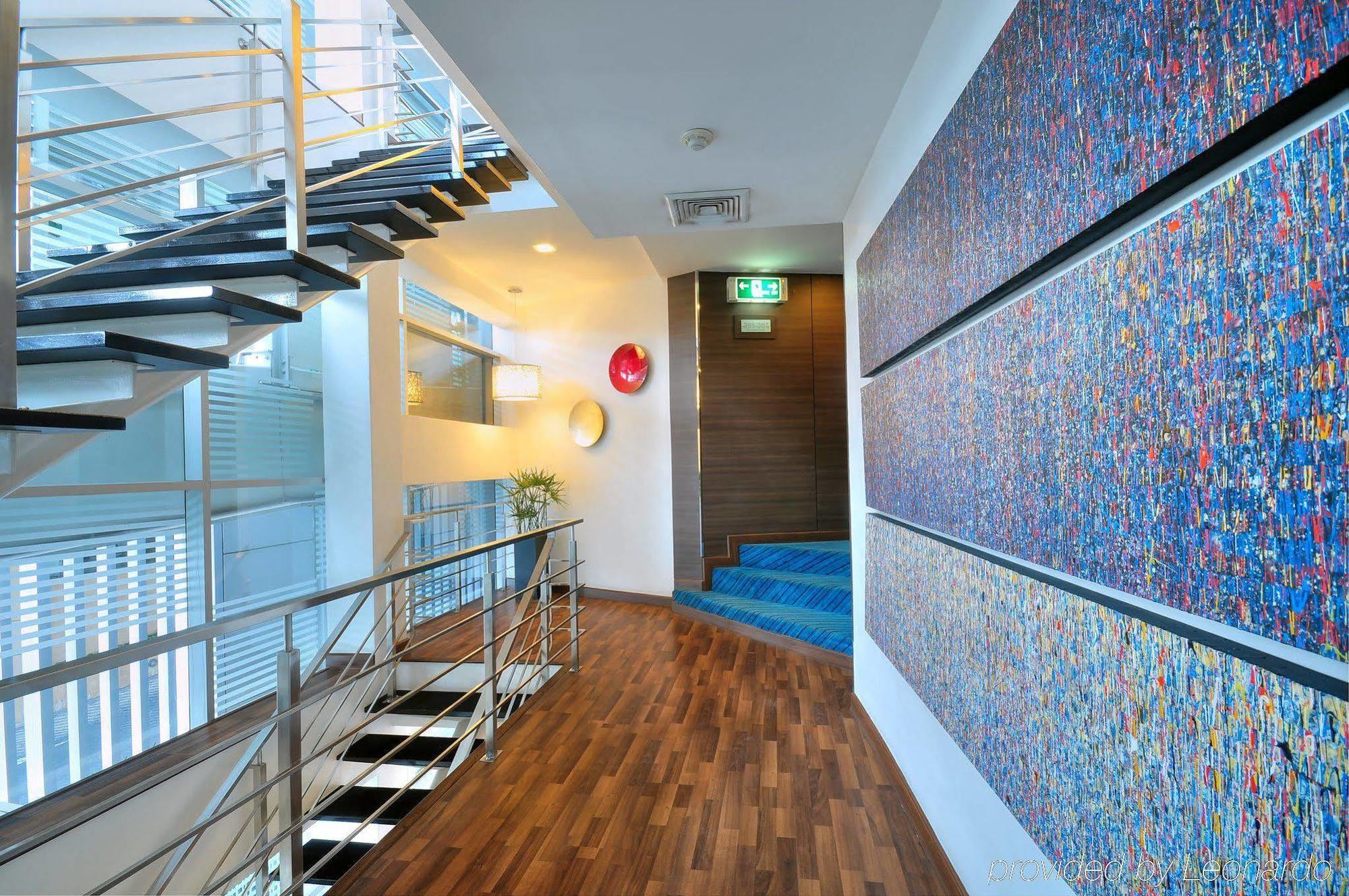 Sukhumvit Hotel 3*
