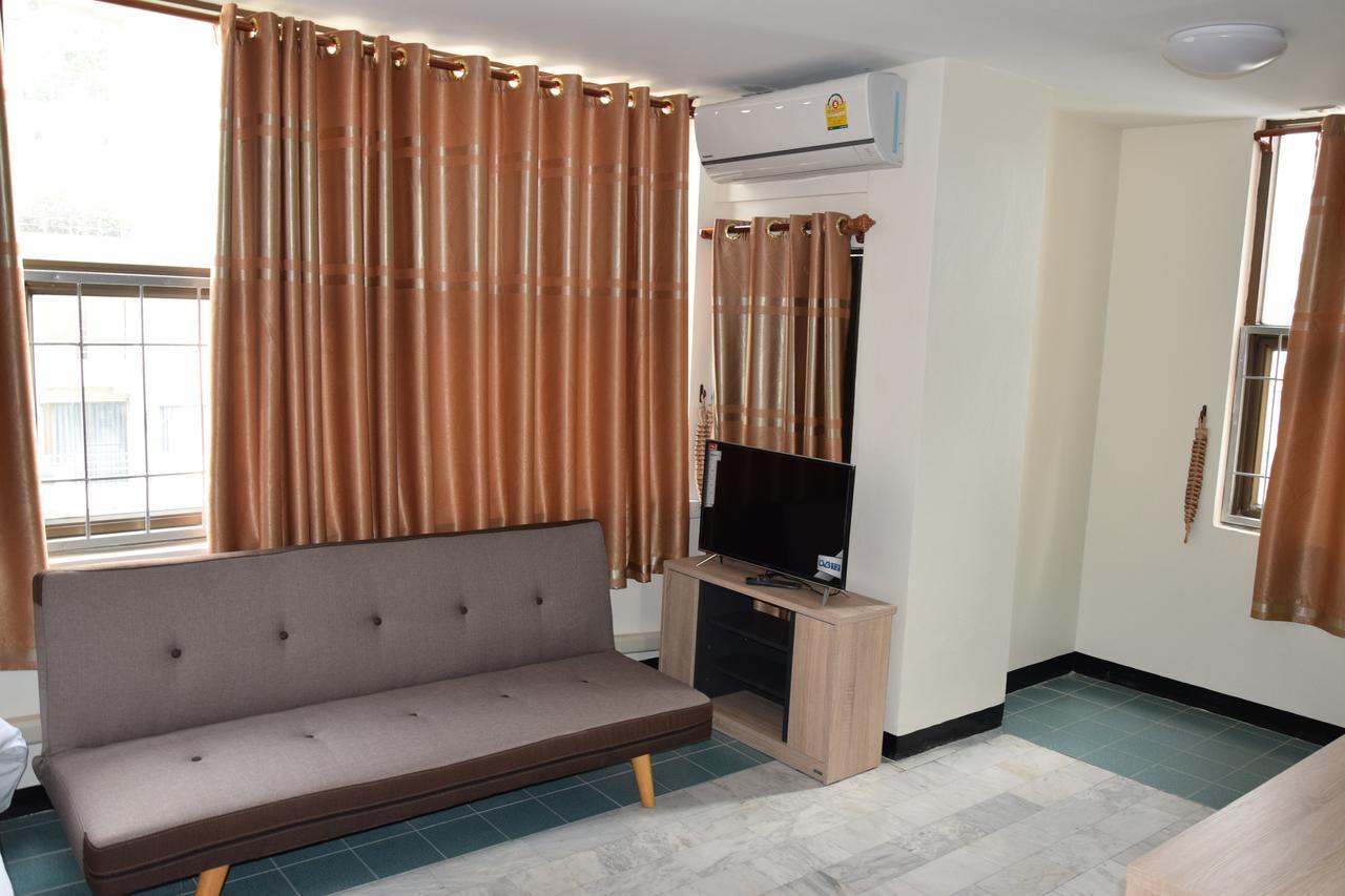 Hostel Like