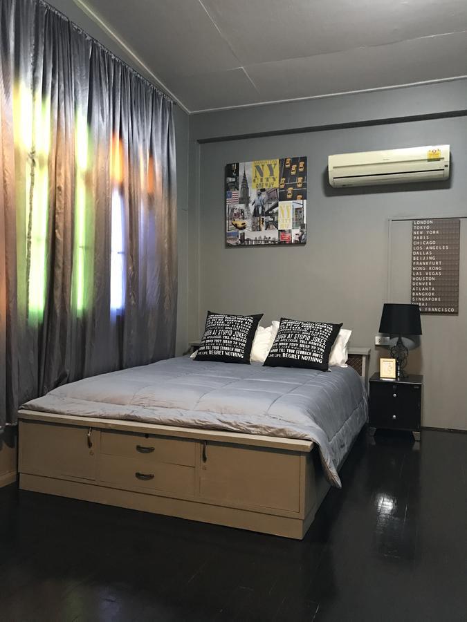 Add Vipavadee 42 * Bangkok
