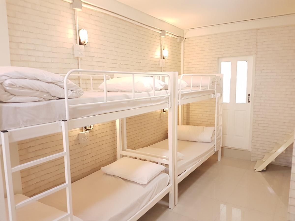 Hostel Mana *