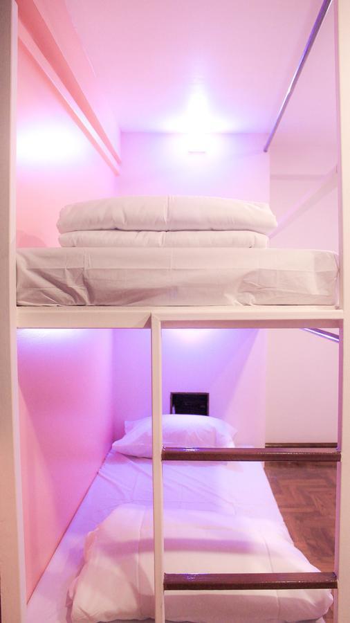 Hostel U-night *