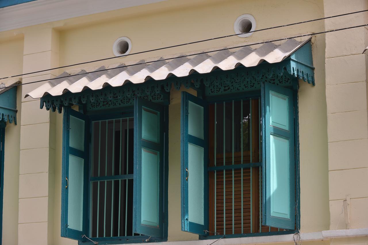 Neighbor Phuthon Bangkok