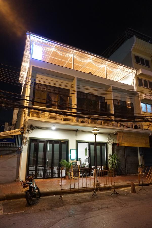 Krit Hostel Bangkok