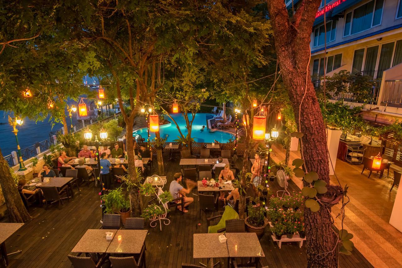 Hotel New Siam Riverside 3*