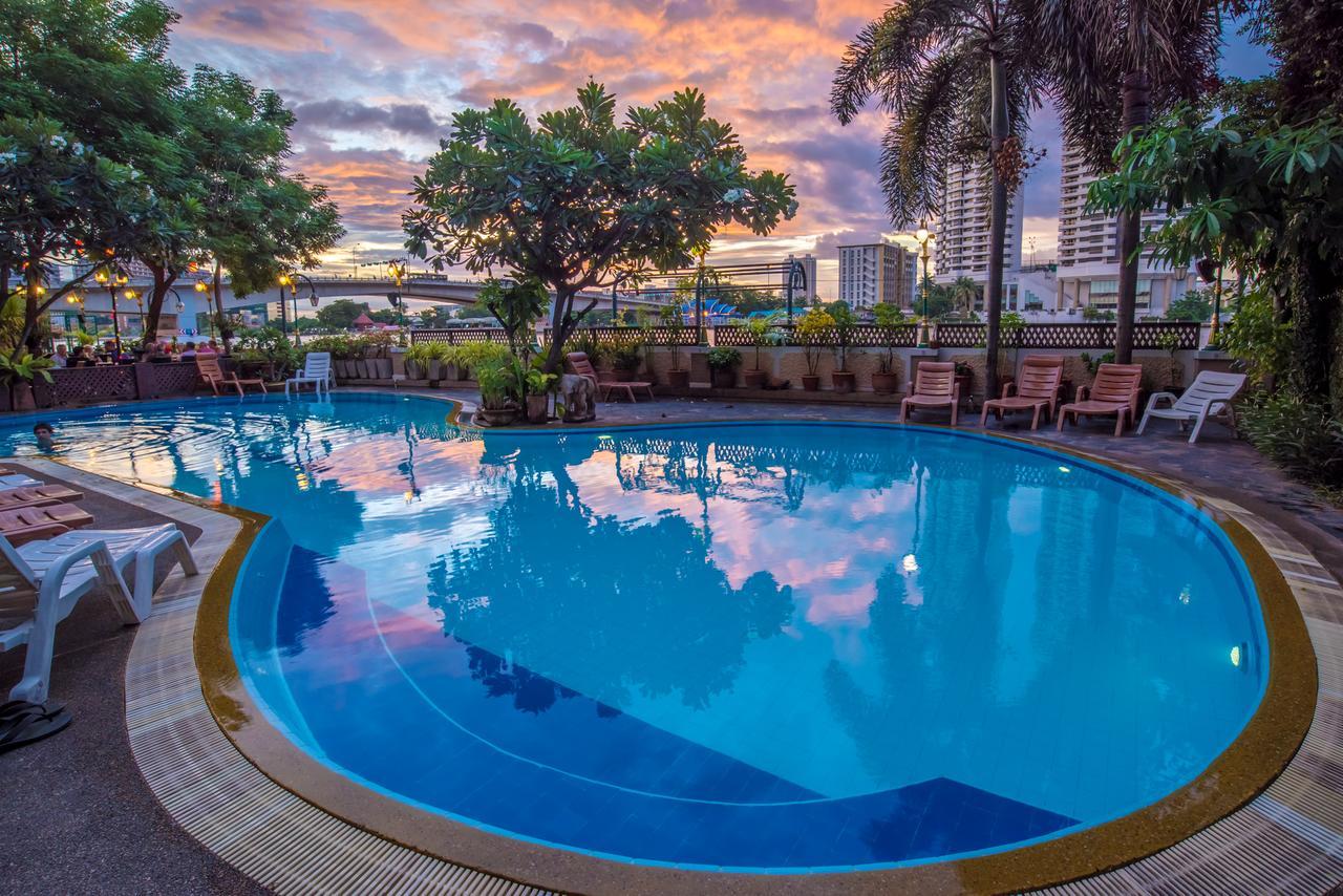 New Siam Riverside Hotel 3*