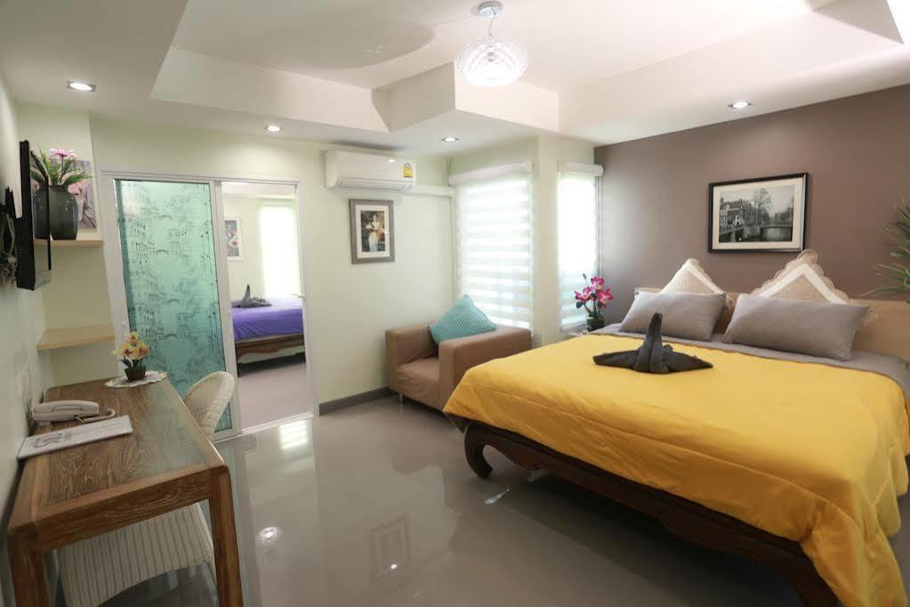 S50 Sukhumvit Hostel