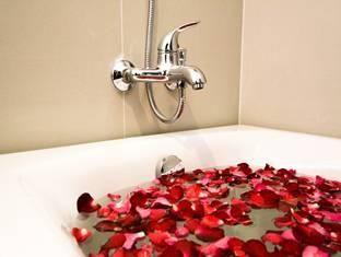 Solace At Srinakarin Hotel 5* Bangkok