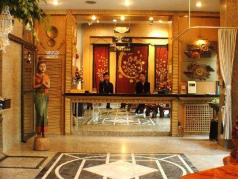 Royal Sukhumvit Lodge