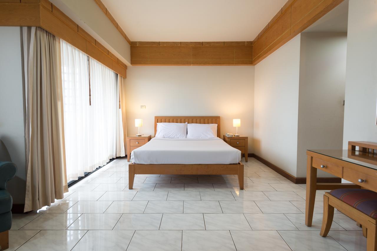 Baan Pratoom Aparthotel