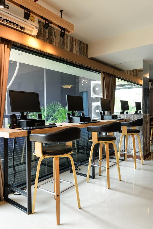 Siri Ratchada Hotel 3*