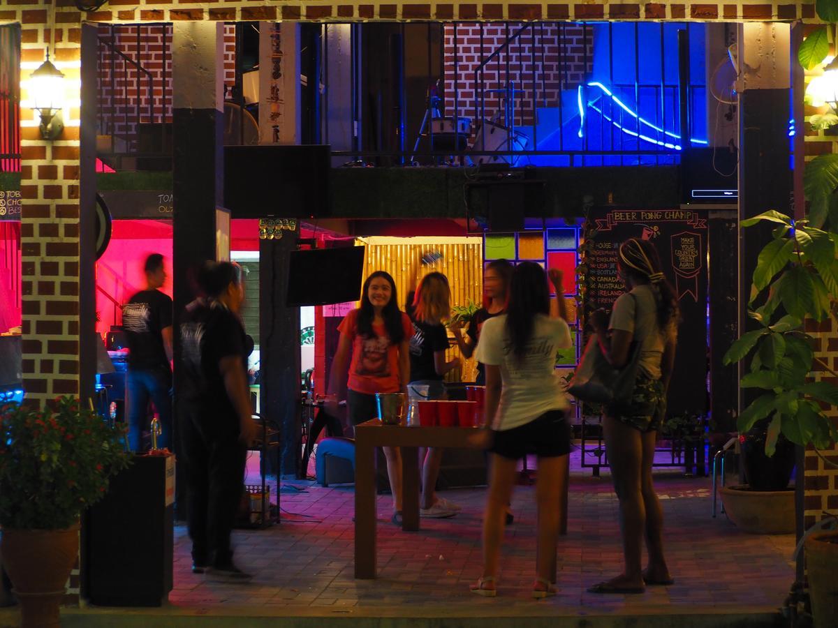 Playground Hostel *