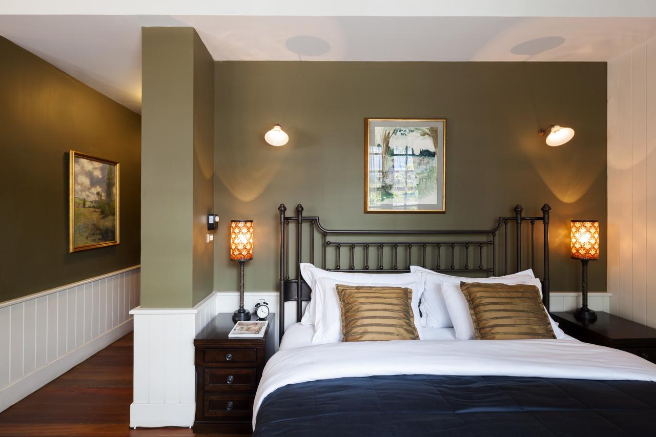 Publishing (adults Only) Hotel