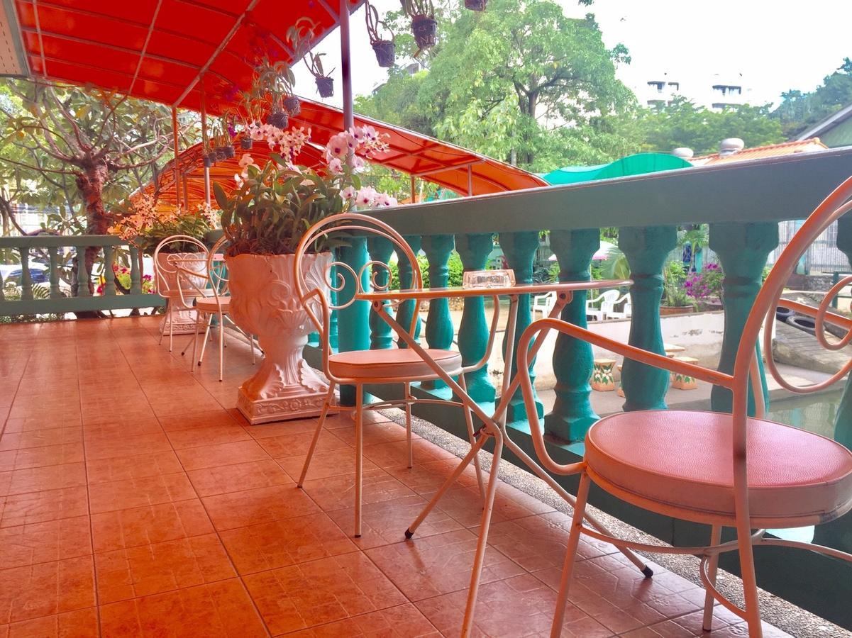 Inn Waterside