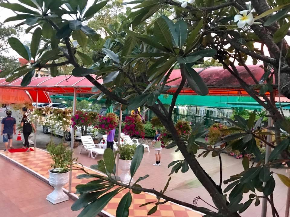 Waterside Inn *
