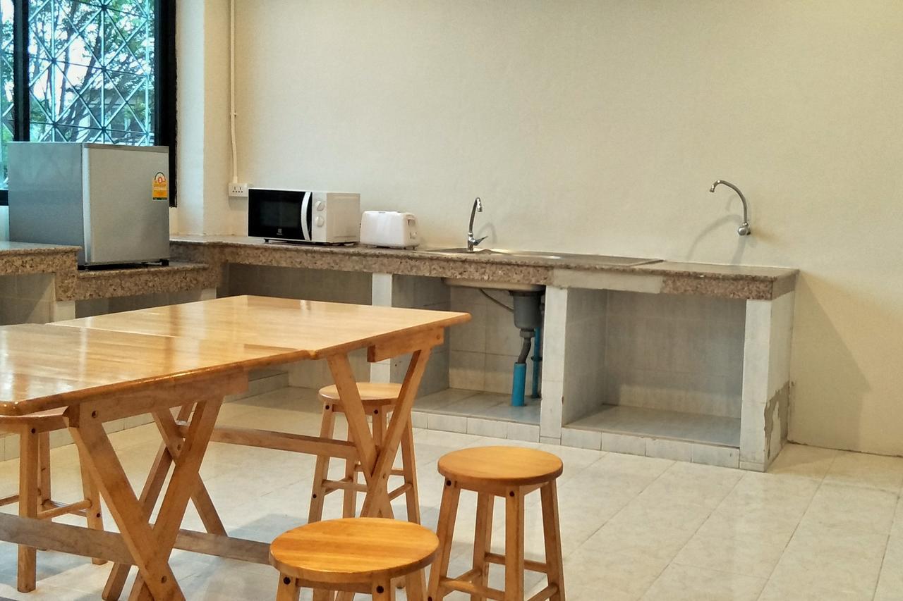 Fun Cafe & Hostel Bangkok