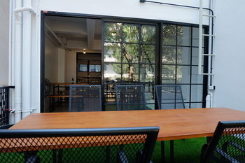 Sleep Owl Hostel *