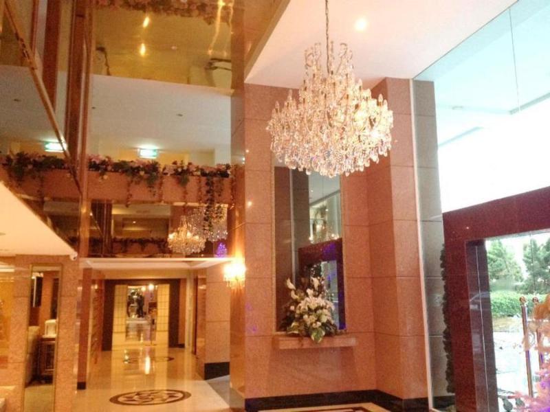Hope Land Sukhumvit 24 Hotel 4*
