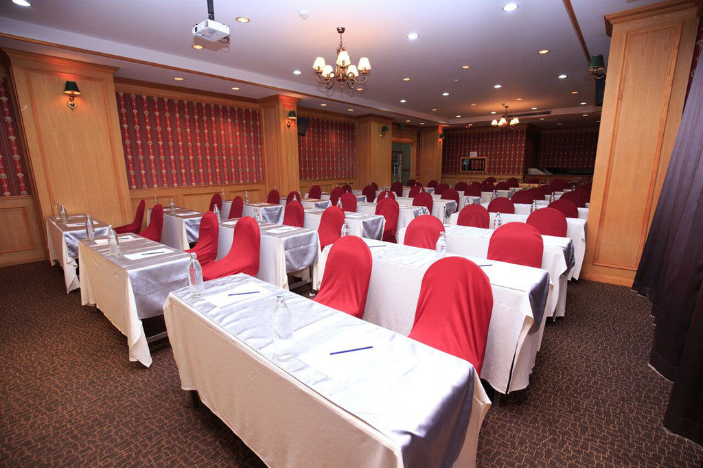 Hotel Forum Park 4*
