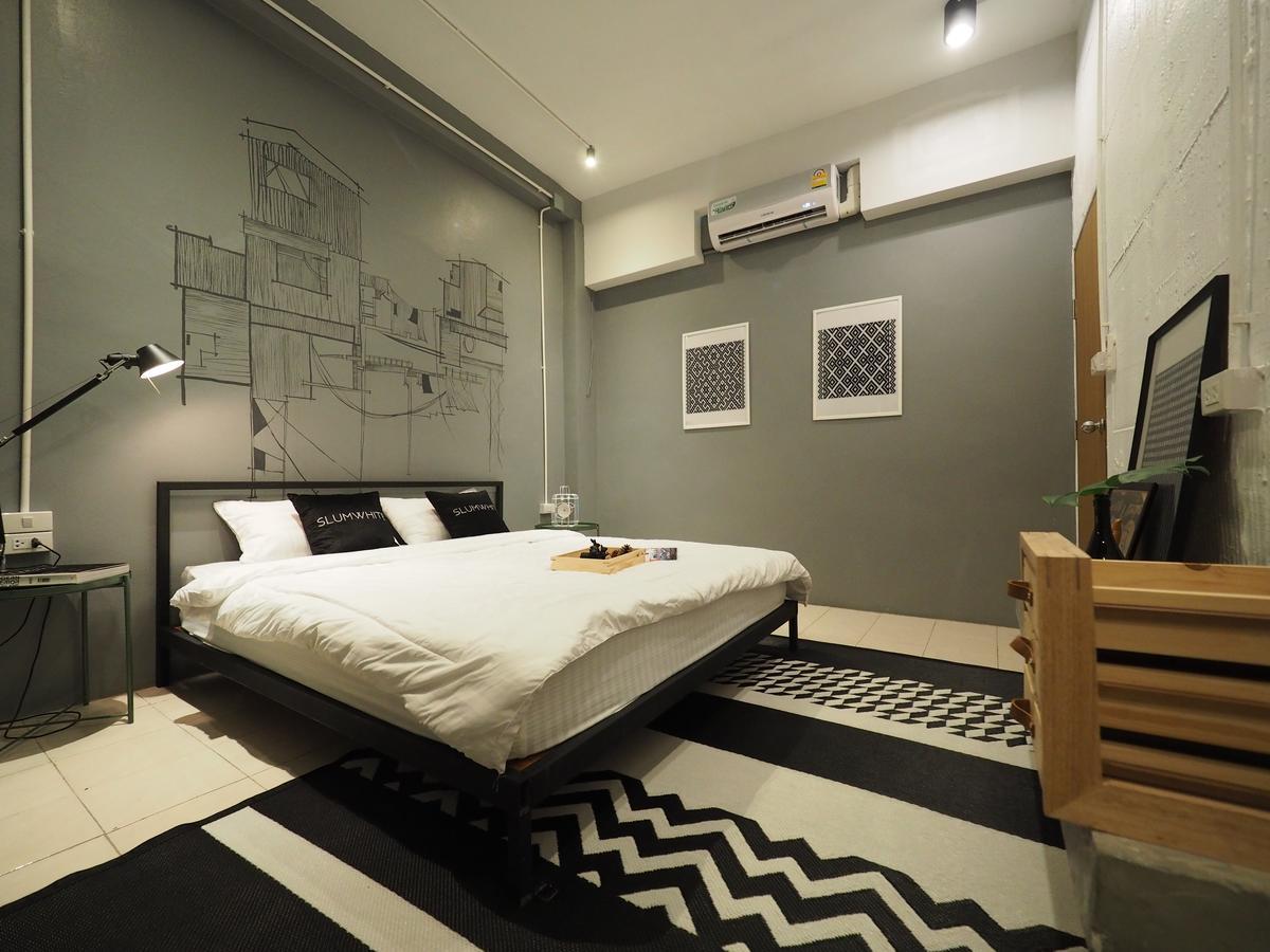 Hostel Slumwhite *