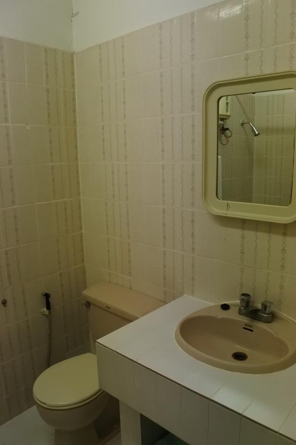 The Executive House 3*