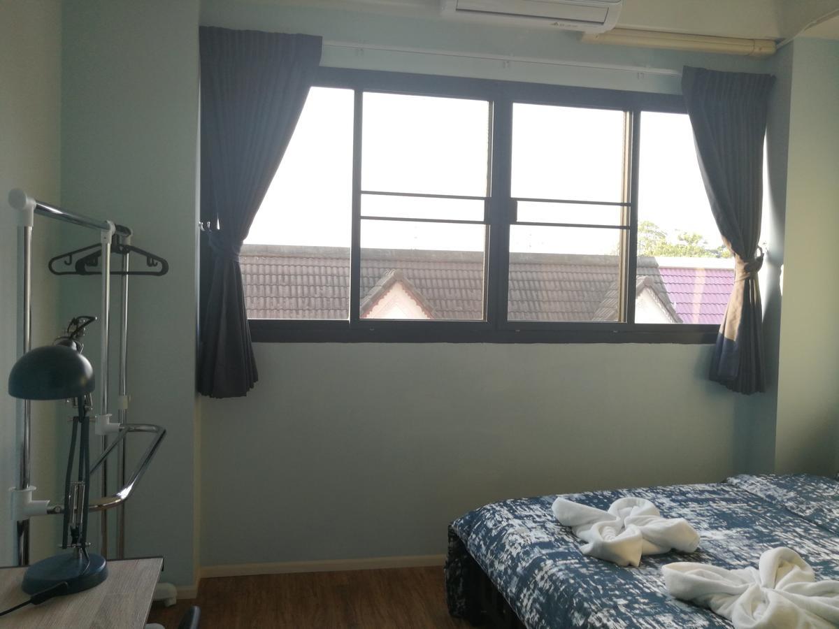 Wj Hostel *