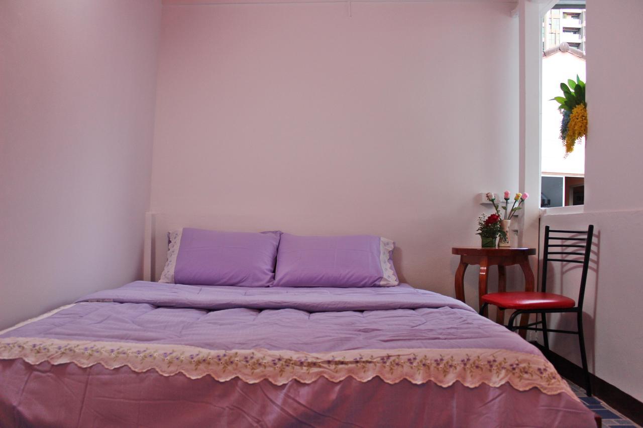 Hostel Base