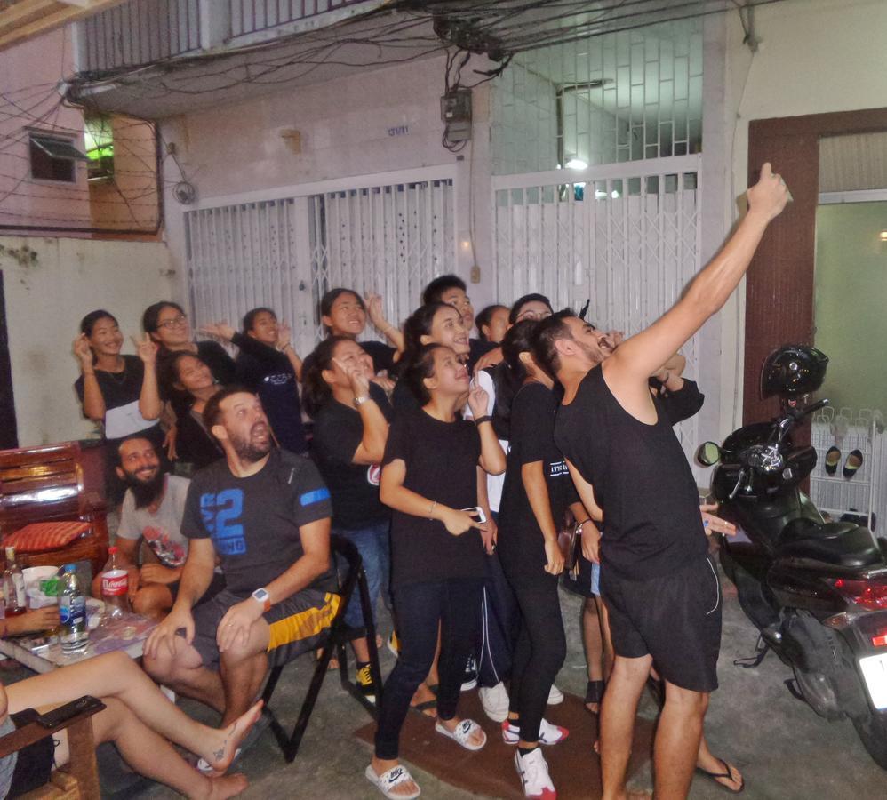 Base Hostel Bangkok