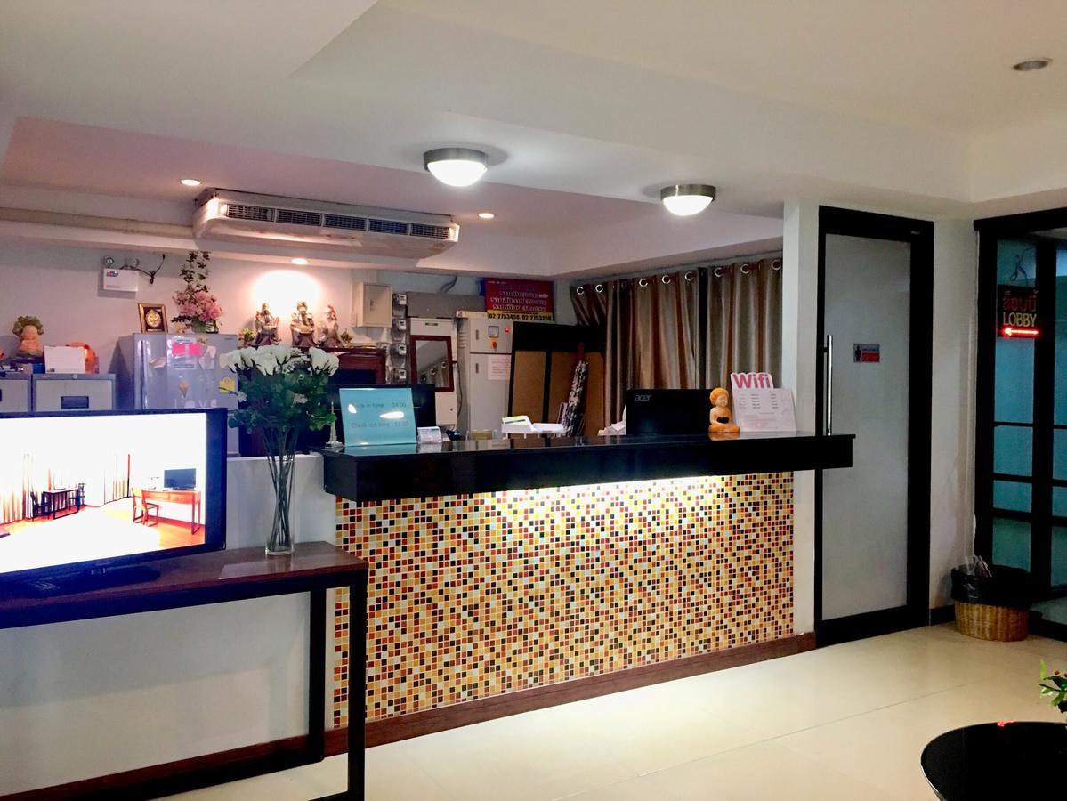 Double Dd House At Mrt Sutthisarn *