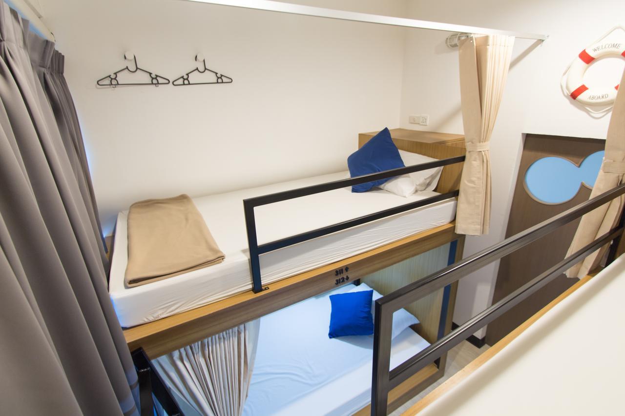 Pier 49 Hostel