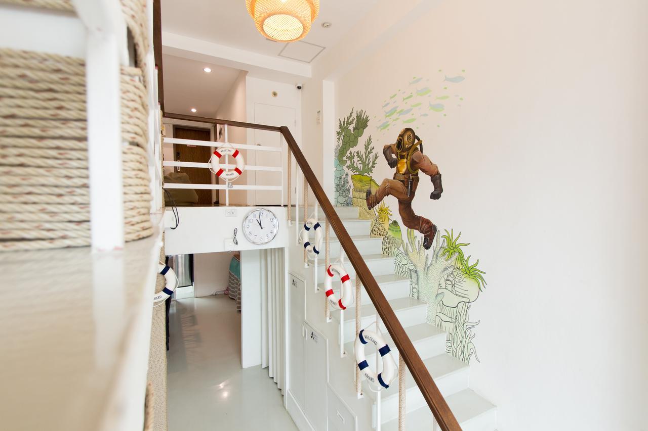 Hostel Pier 49 *