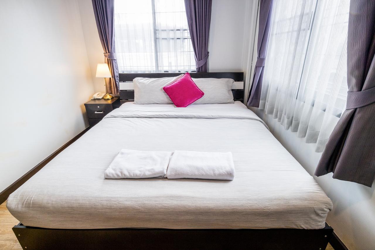 The Cube Sathorn Boutique Hotel: Modern Near Bts Surasak Bed & Breakfast 2*