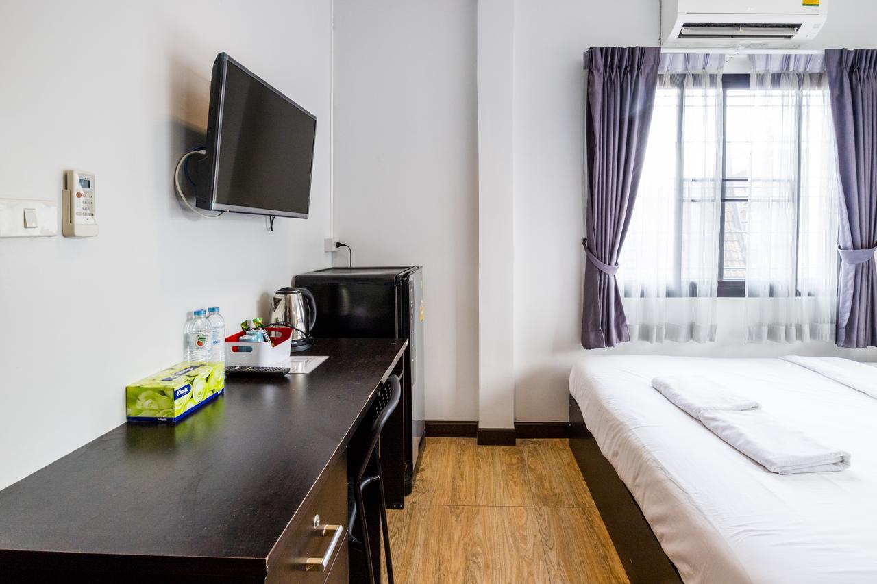 Bed & Breakfast The Cube Sathorn Boutique Hotel: Modern Near Bts Surasak Bangkok