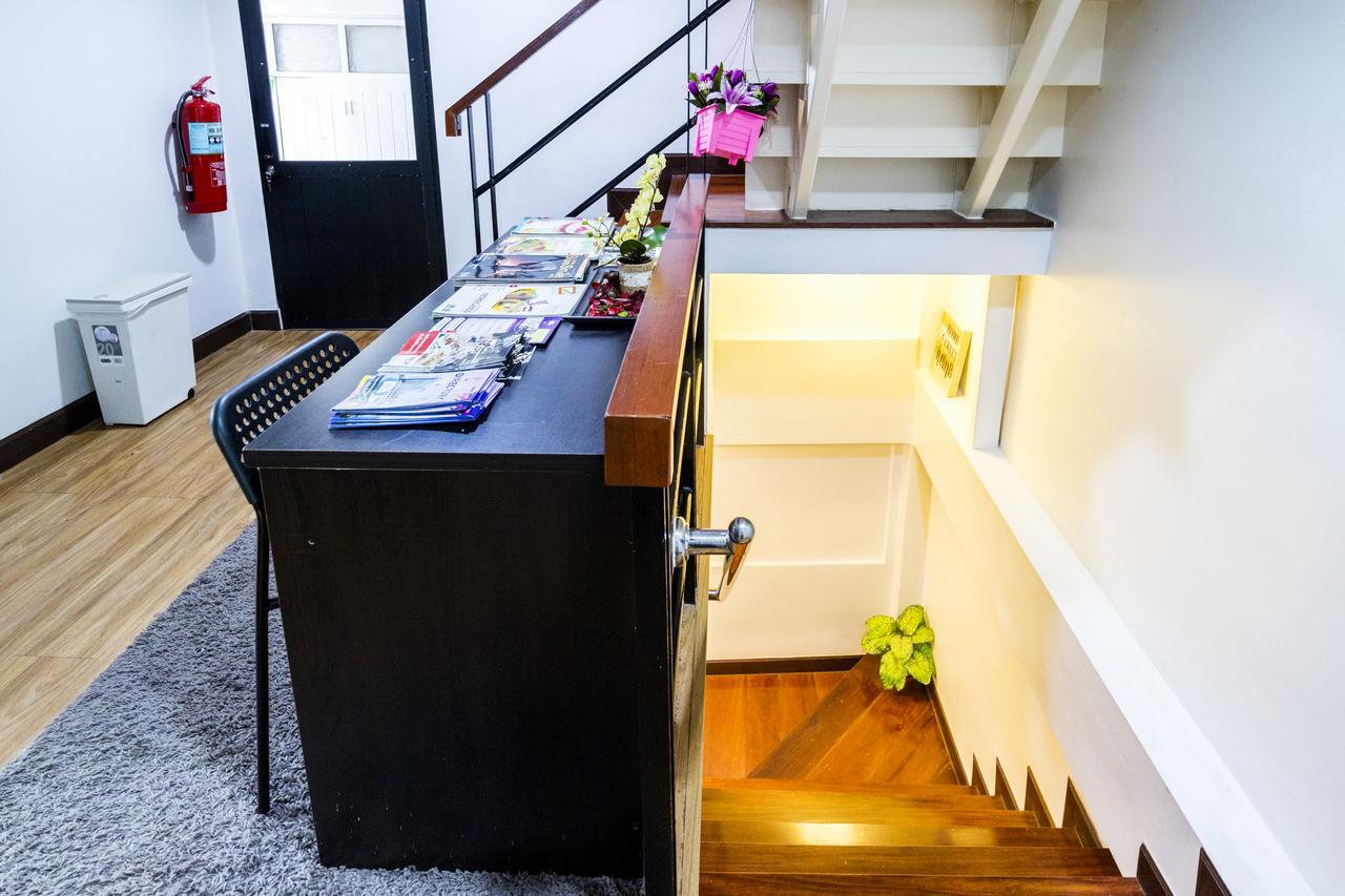 Bed & Breakfast The Cube Sathorn Boutique Hotel: Modern Near Bts Surasak