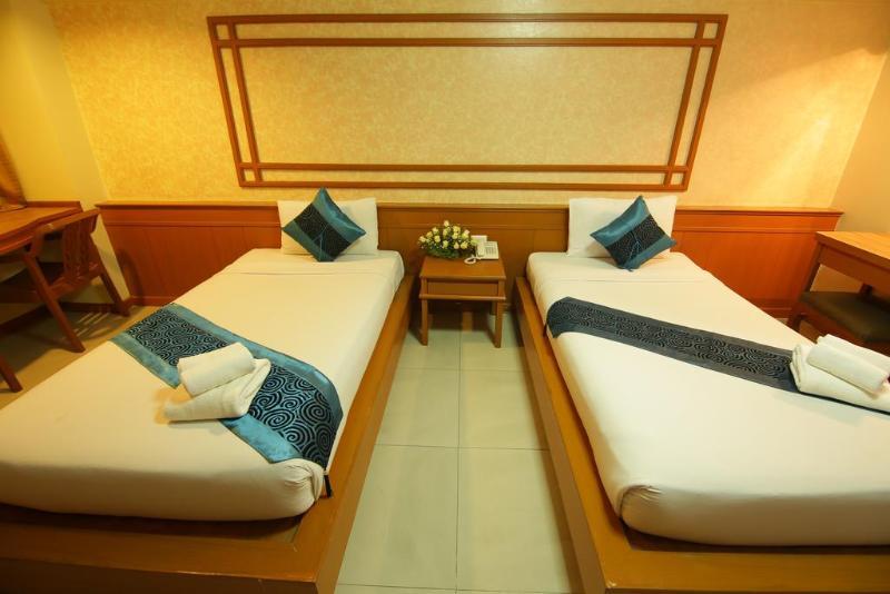 Hotel Convenient Park 4*