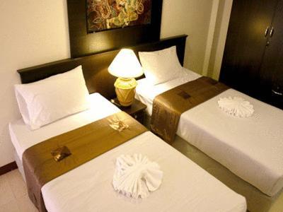 Hotel Grand Pinnacle