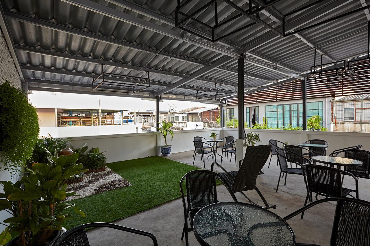 Le Bonheur Poshtel *
