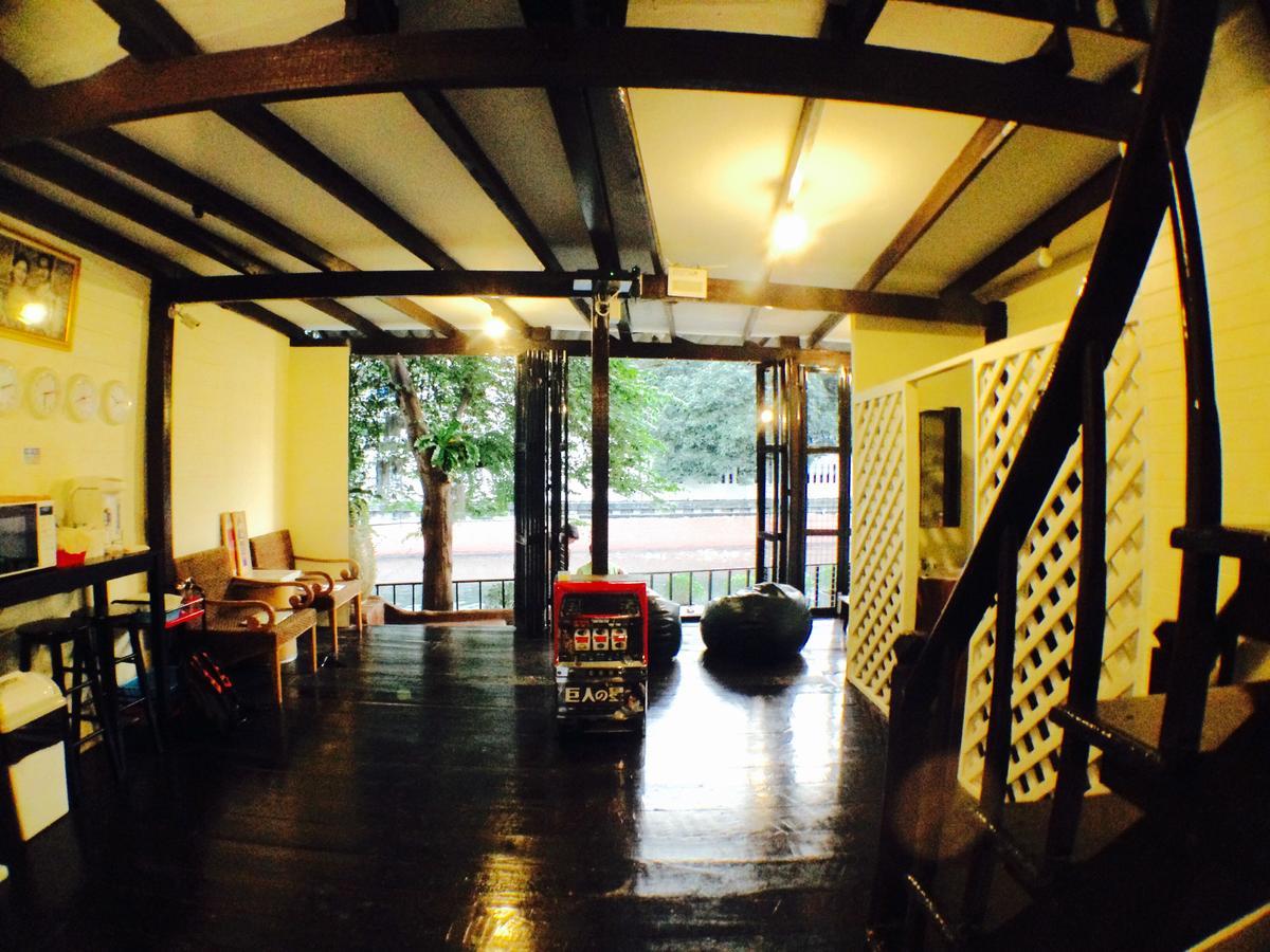 Viman Hostel *
