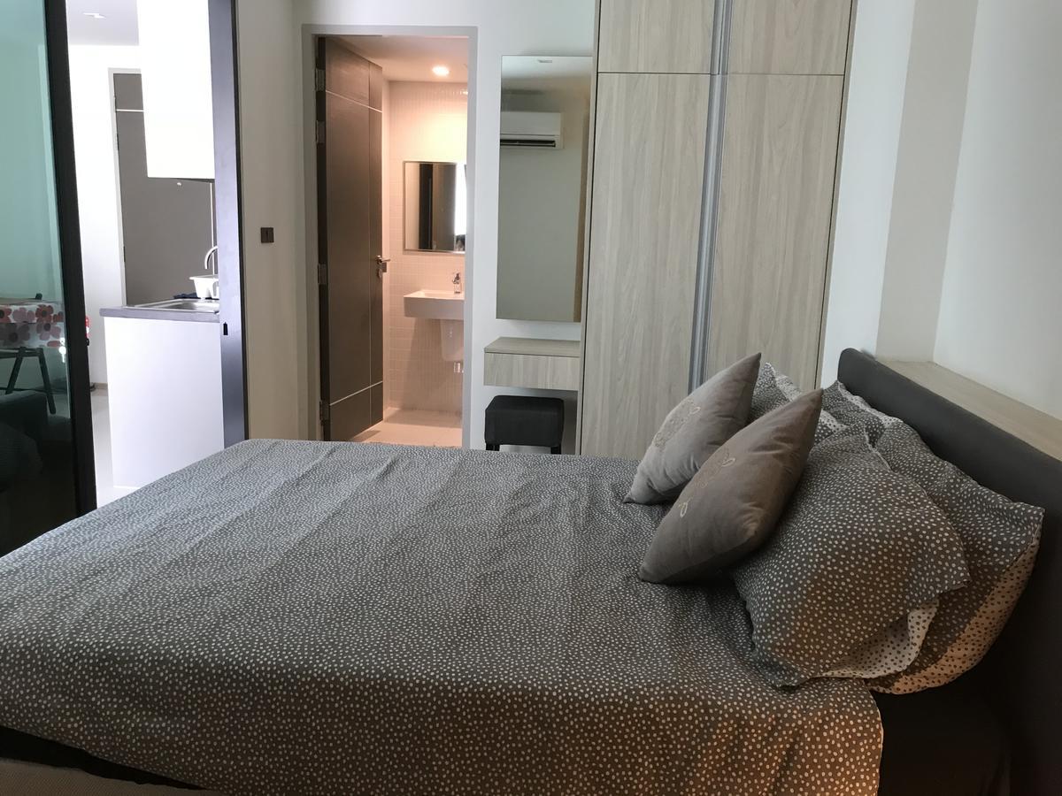 Hue Sukhumvit Phra Khanong Apartment Bangkok