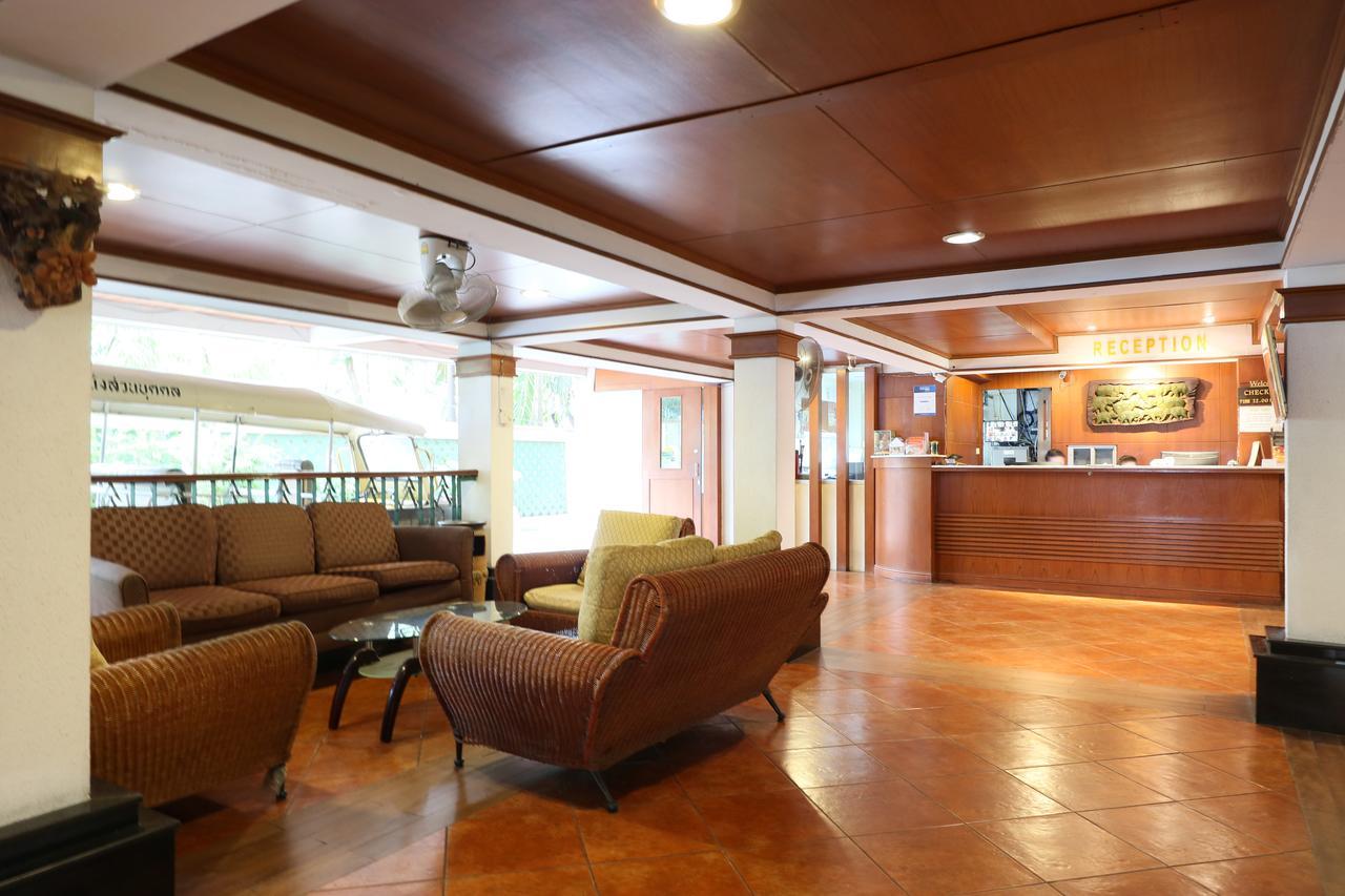 Royal Ivory Sukhumvit Nana Hotel