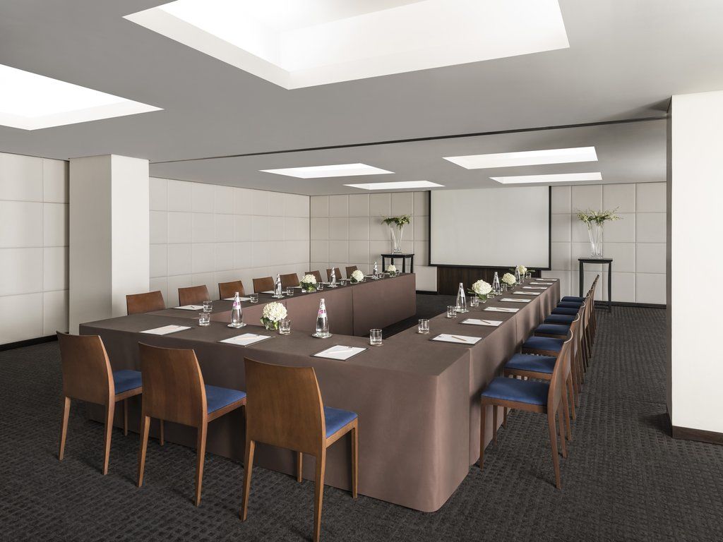 Metropolitan 5* Bangkok