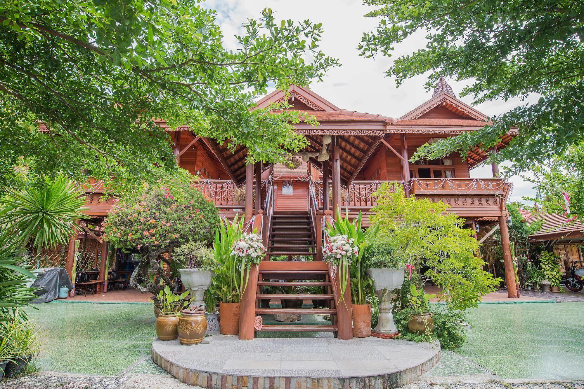 Montri Donmuang 2* Bangkok