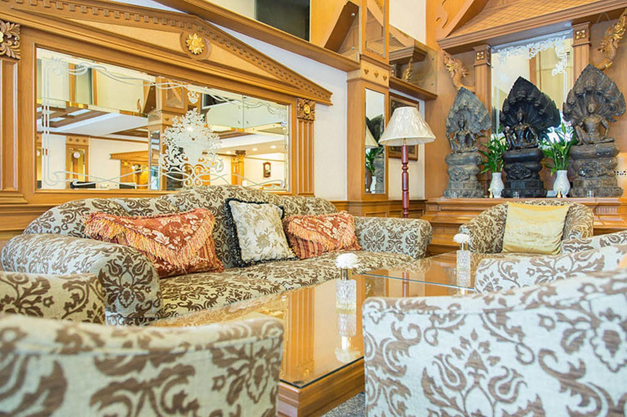Golden House 3*